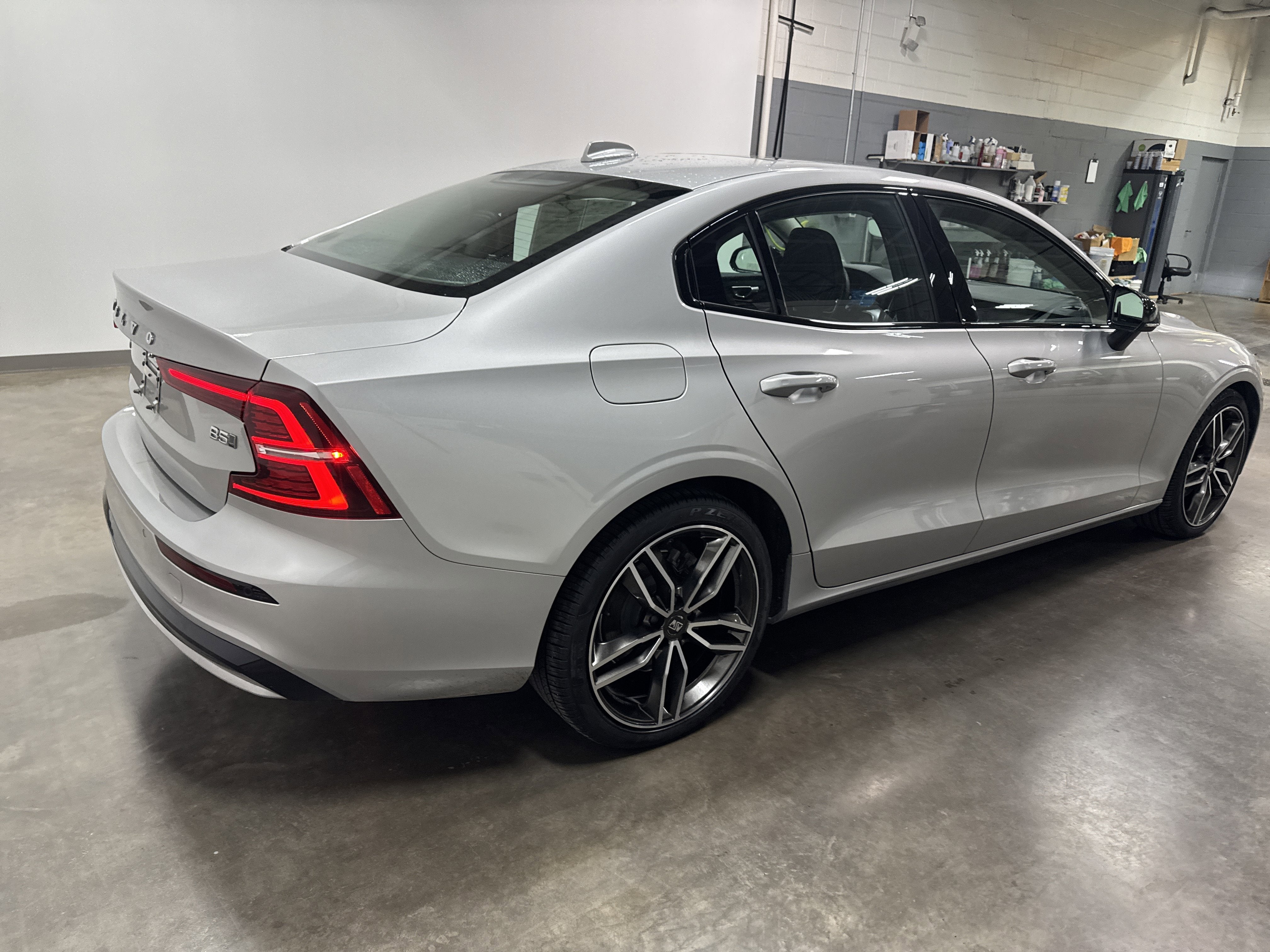 2024 Volvo S60 Core Dark Theme