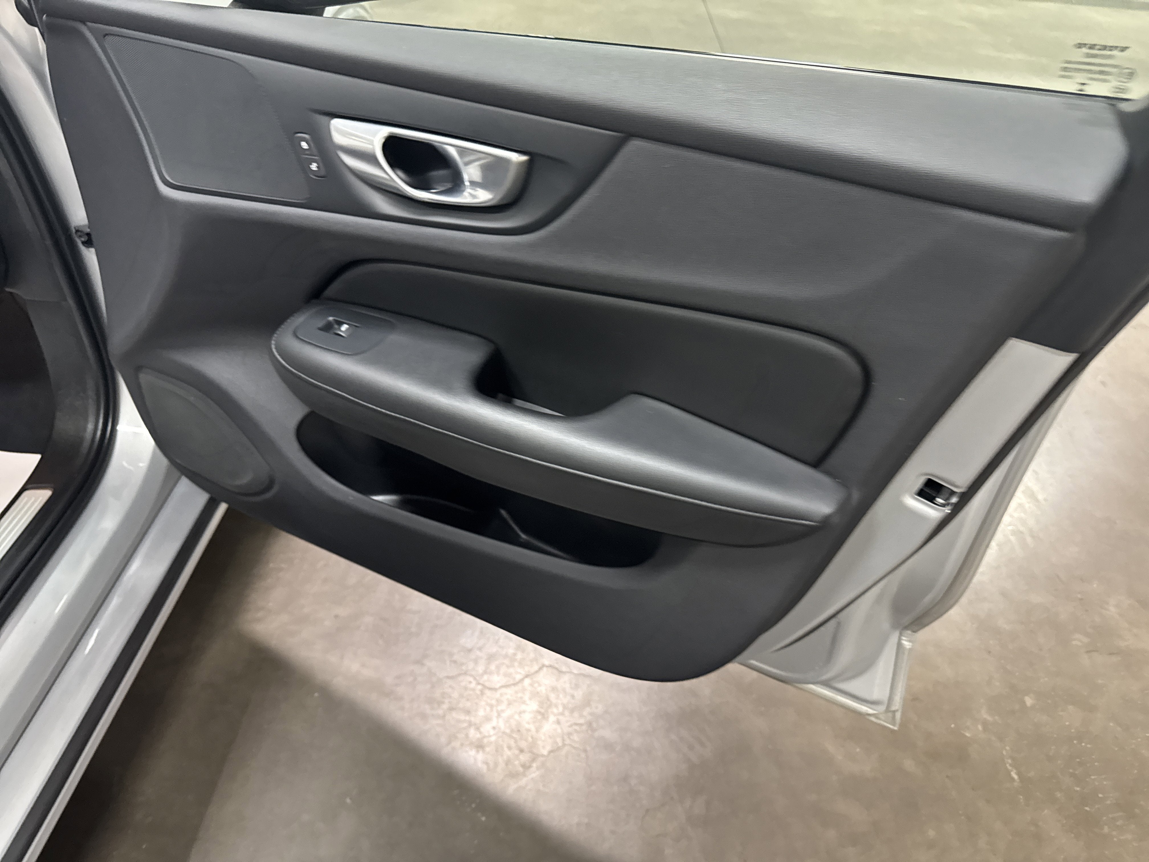 2024 Volvo S60 Core Dark Theme