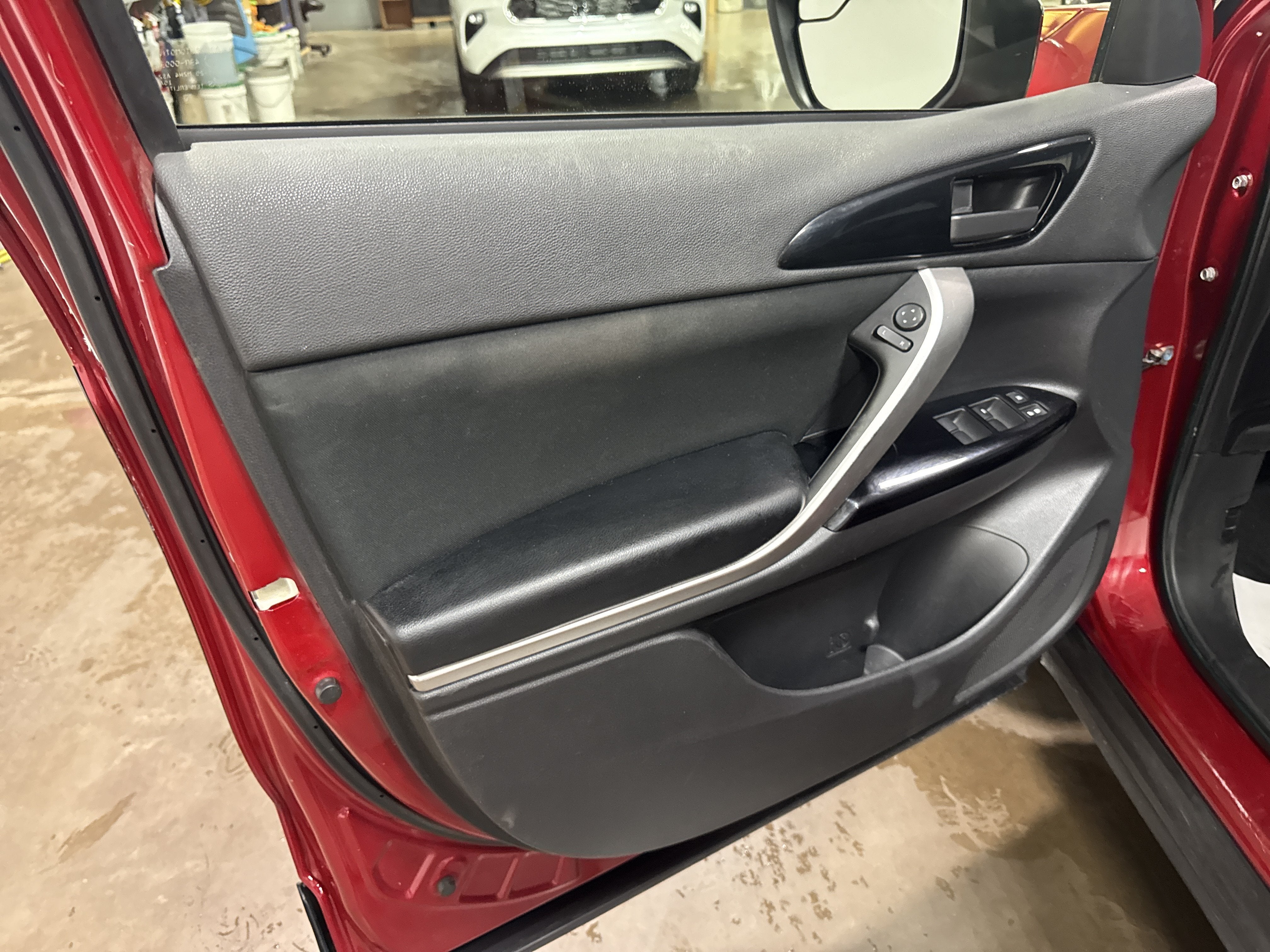 2022 Mitsubishi Eclipse Cross LE