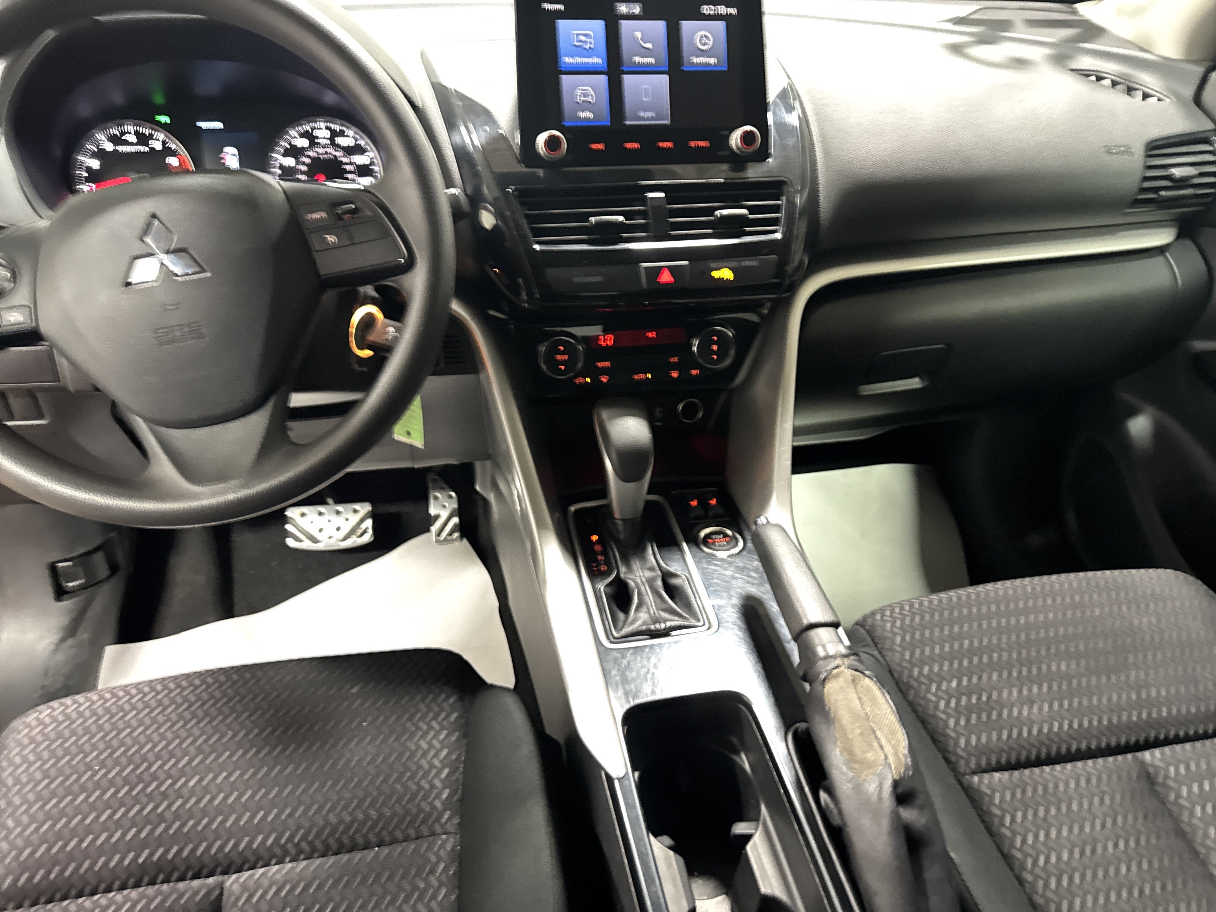 2022 Mitsubishi Eclipse Cross LE