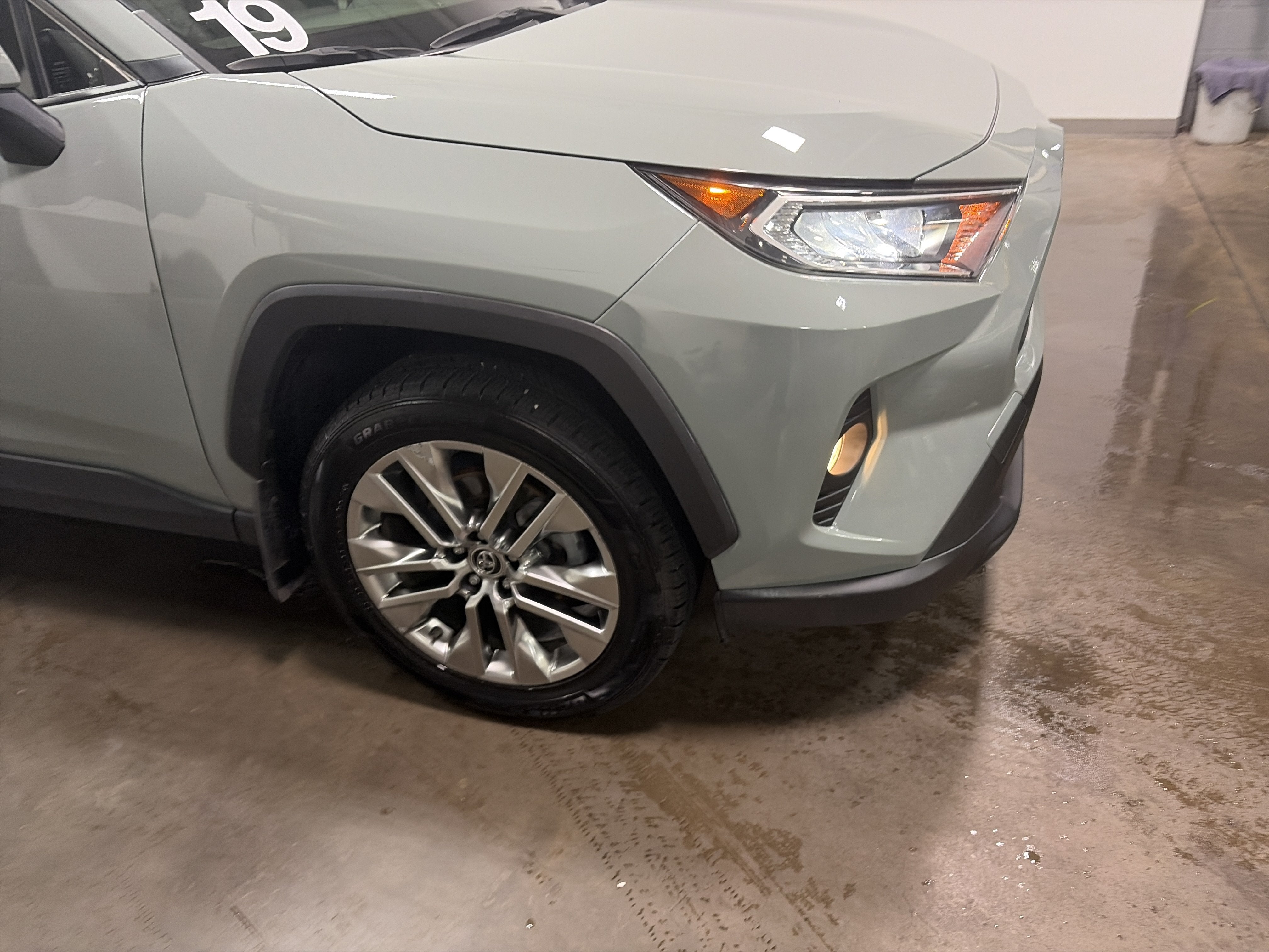2019 Toyota RAV4 XLE Premium