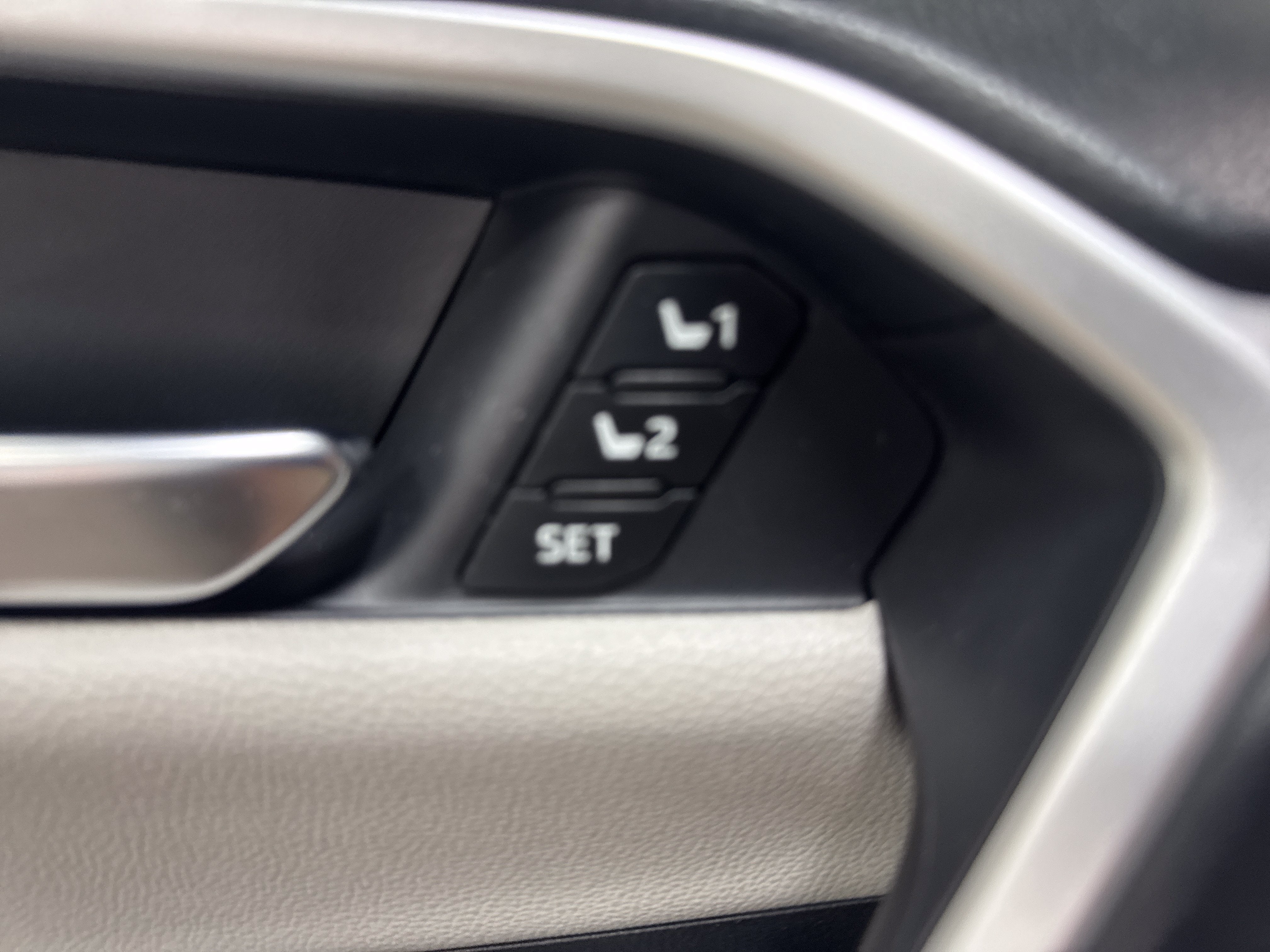 2019 Toyota RAV4 Hybrid Limited