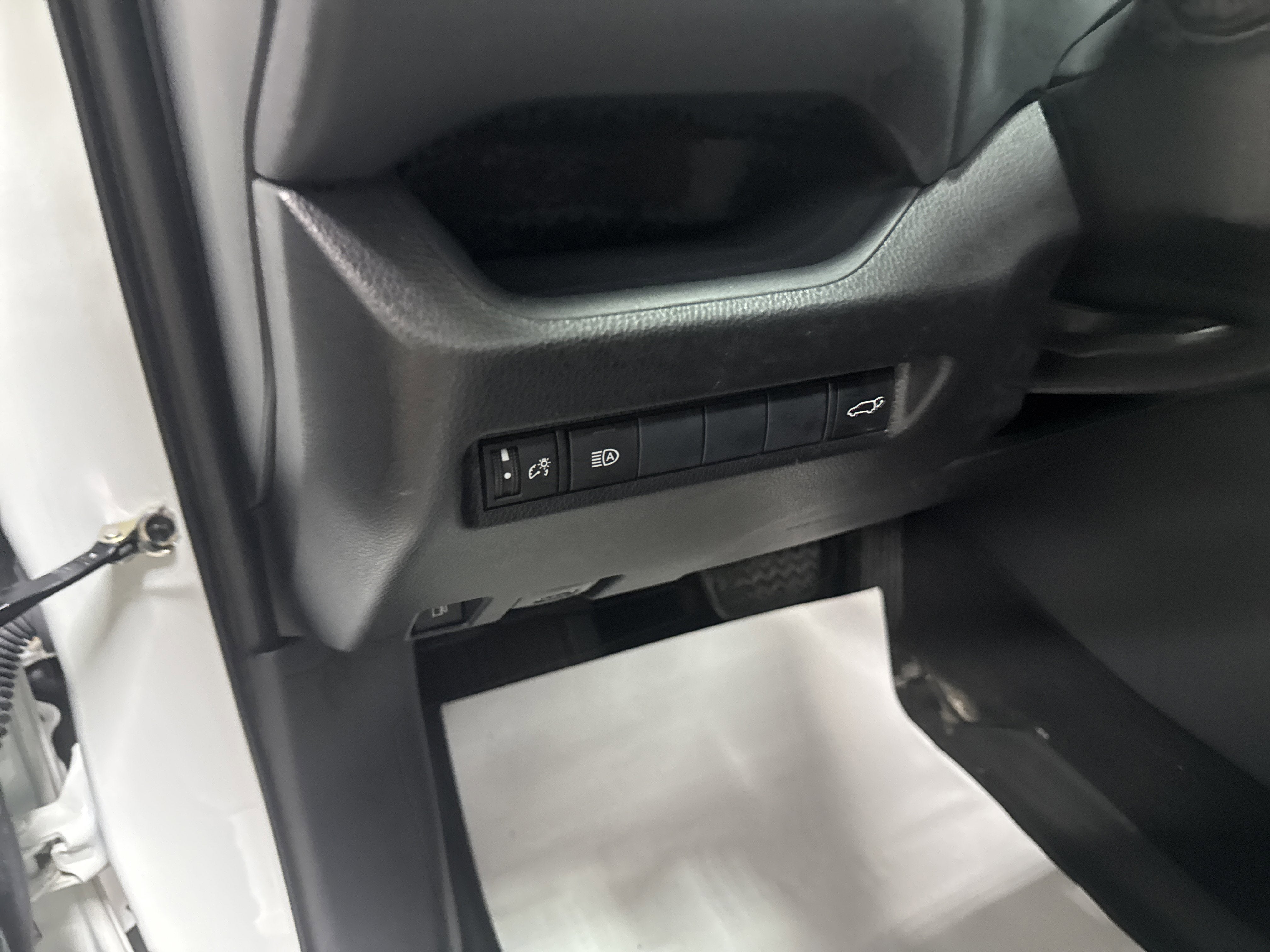 2019 Toyota RAV4 Hybrid XLE