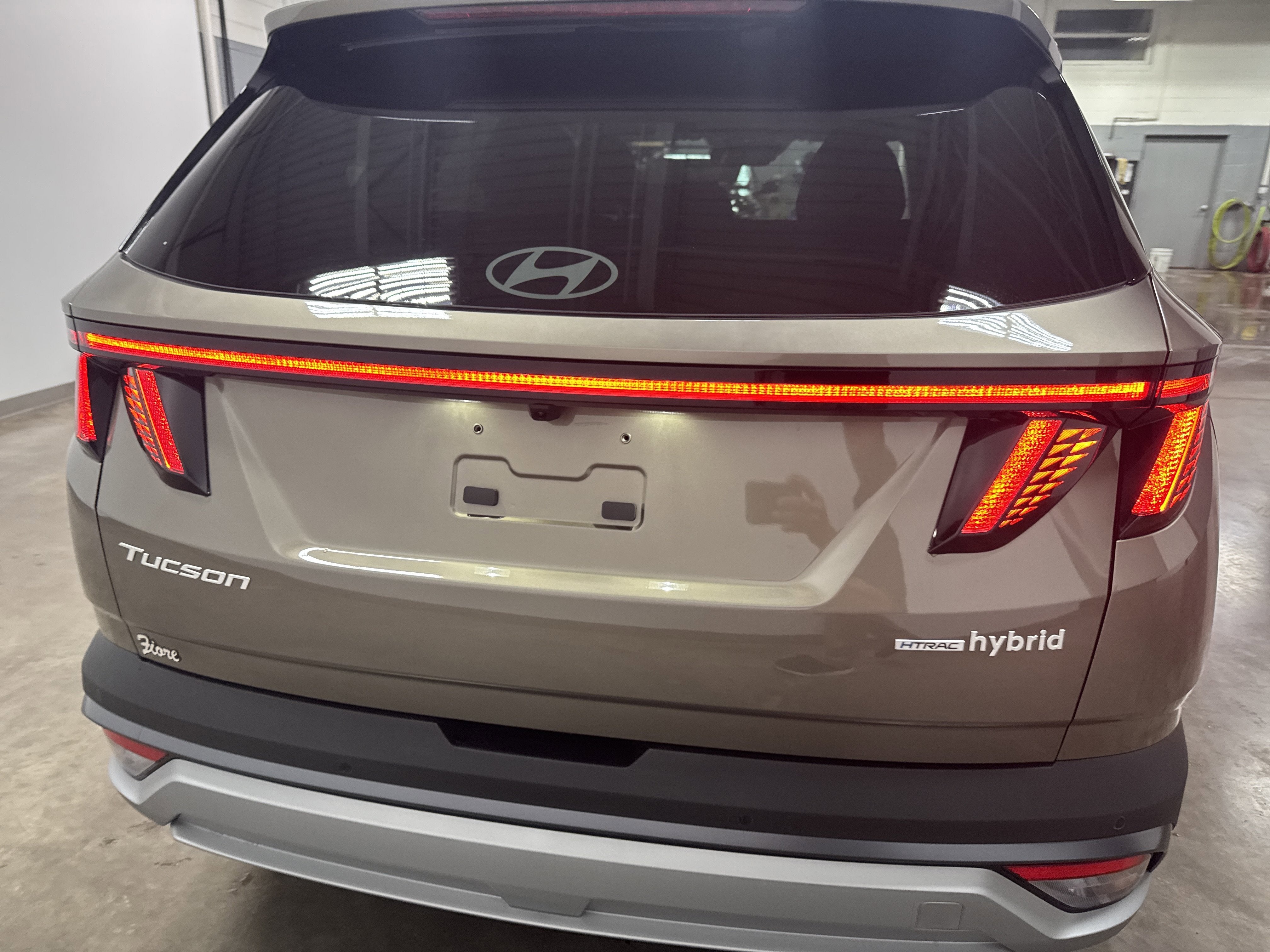 2025 Hyundai Tucson Hybrid Limited