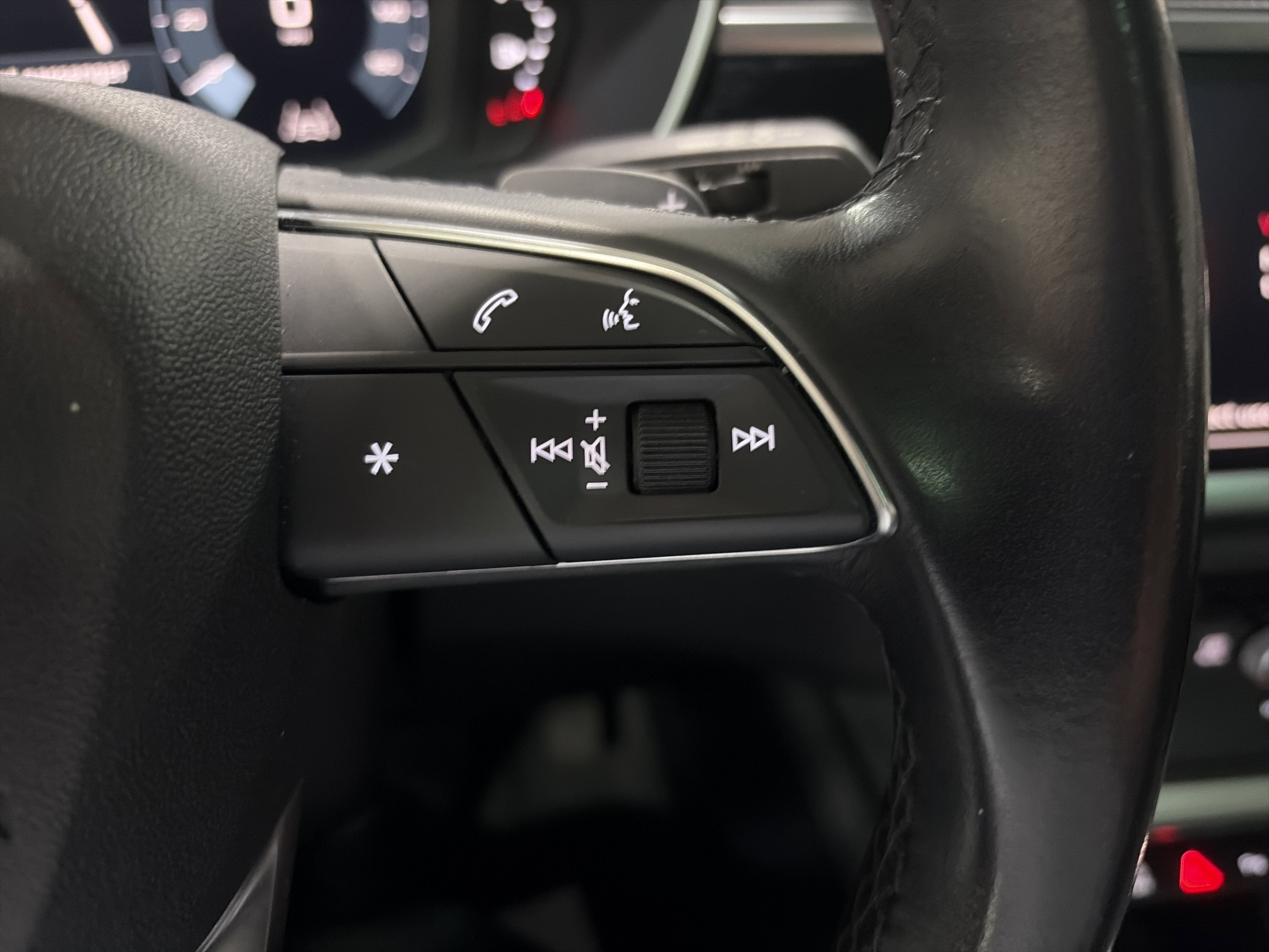 2023 Audi Q3 S line Premium