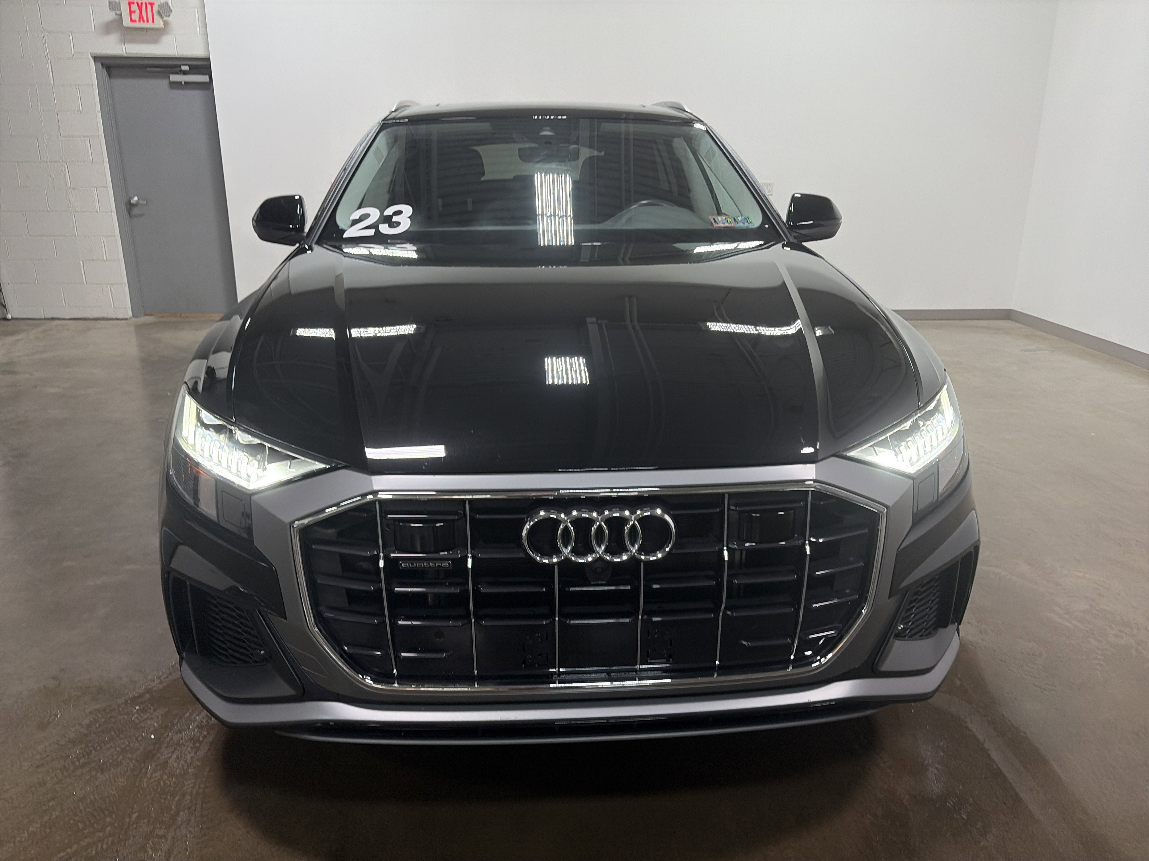 2023 Audi Q8 Premium Plus