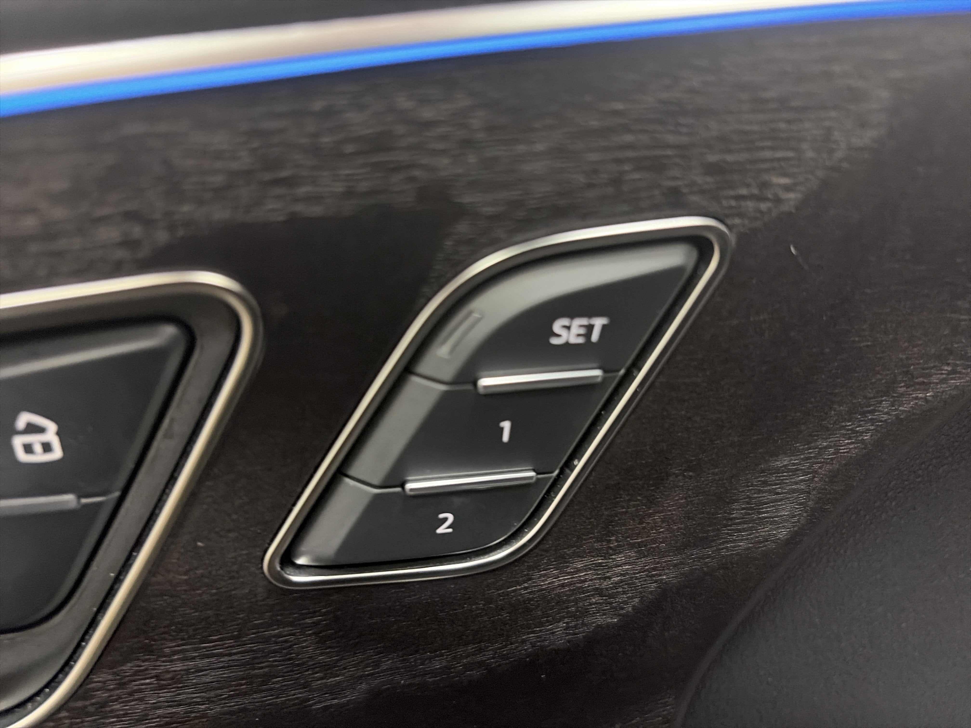 2023 Audi Q8 Premium Plus