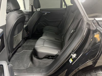 2023 Audi Q8 Premium Plus