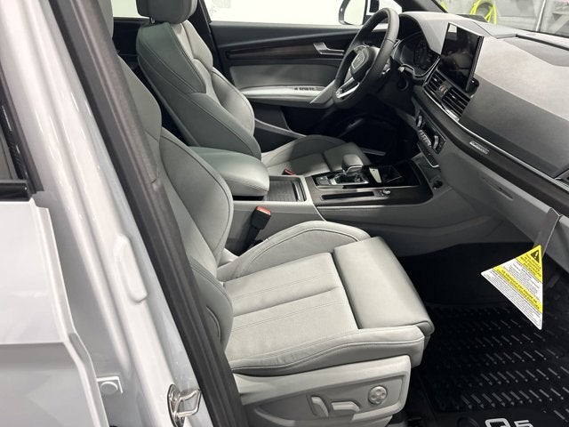 2024 Audi Q5 S line Prestige