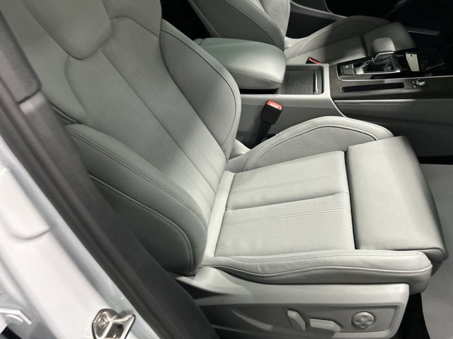 2024 Audi Q5 S line Prestige