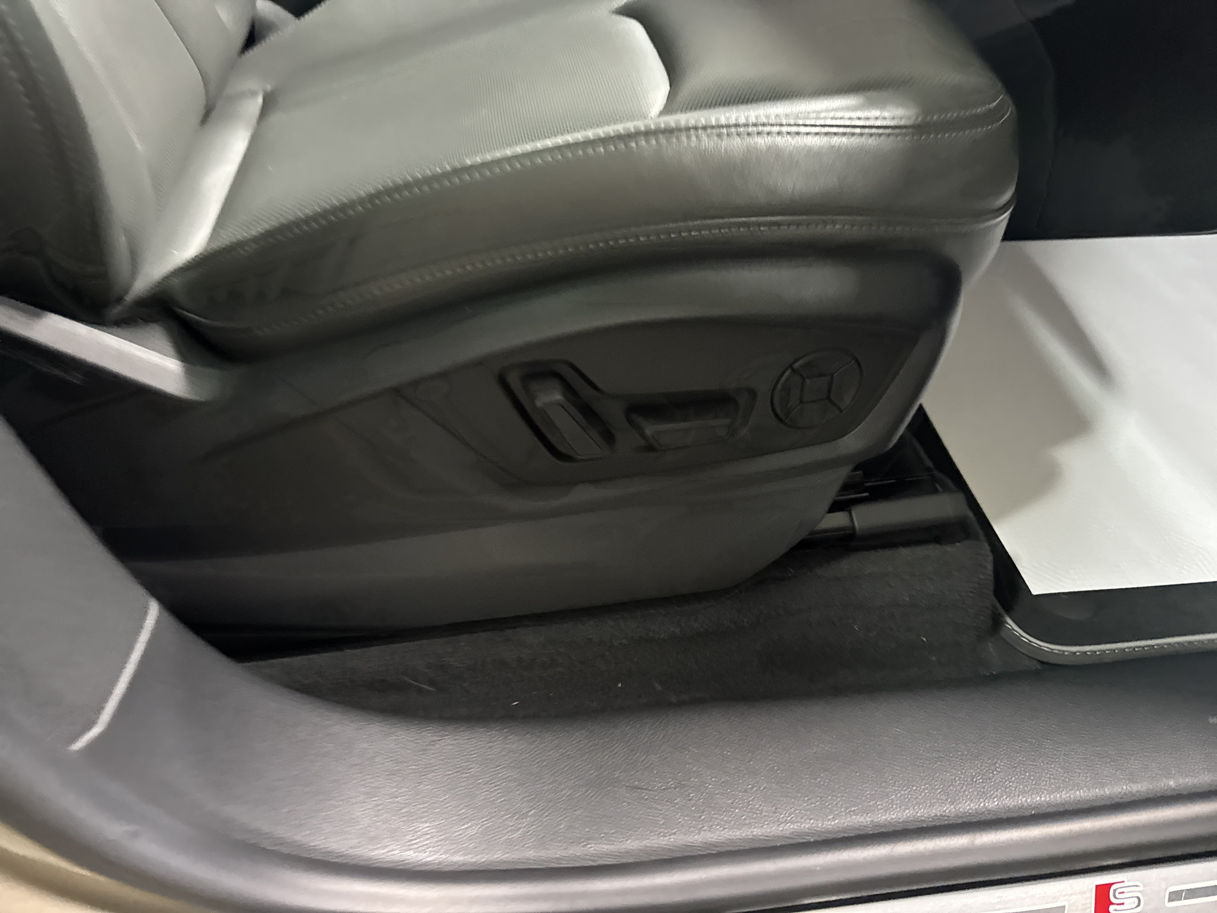 2019 Audi Q8 Prestige