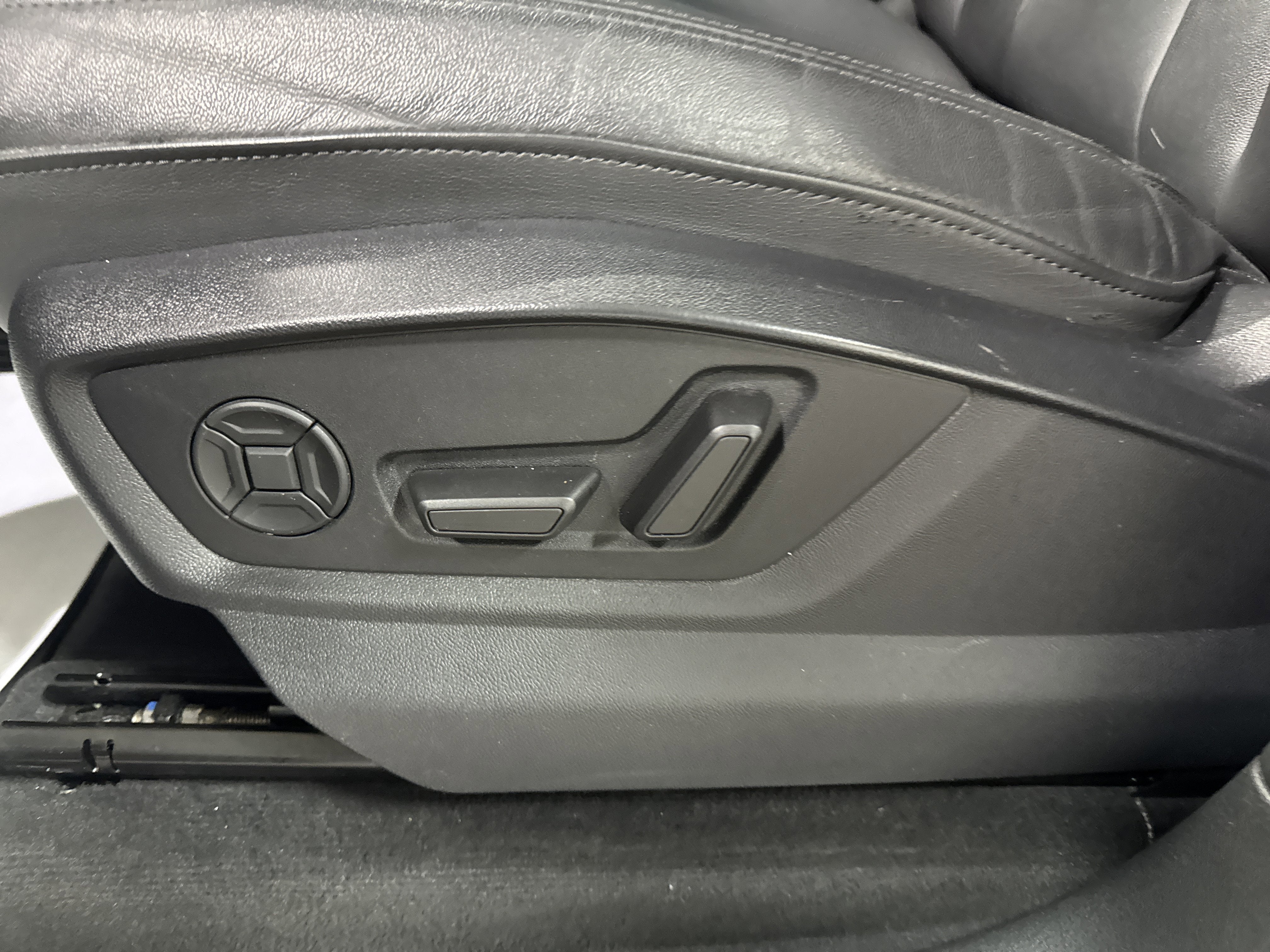 2023 Audi Q7 Premium Plus