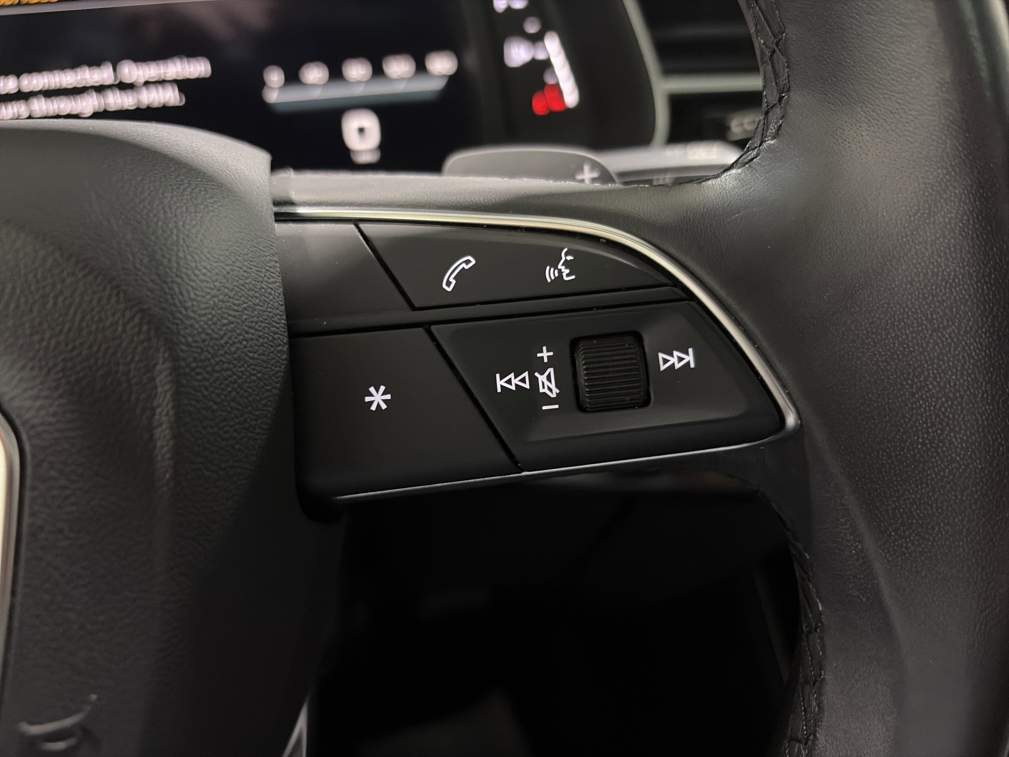 2023 Audi Q7 Premium Plus