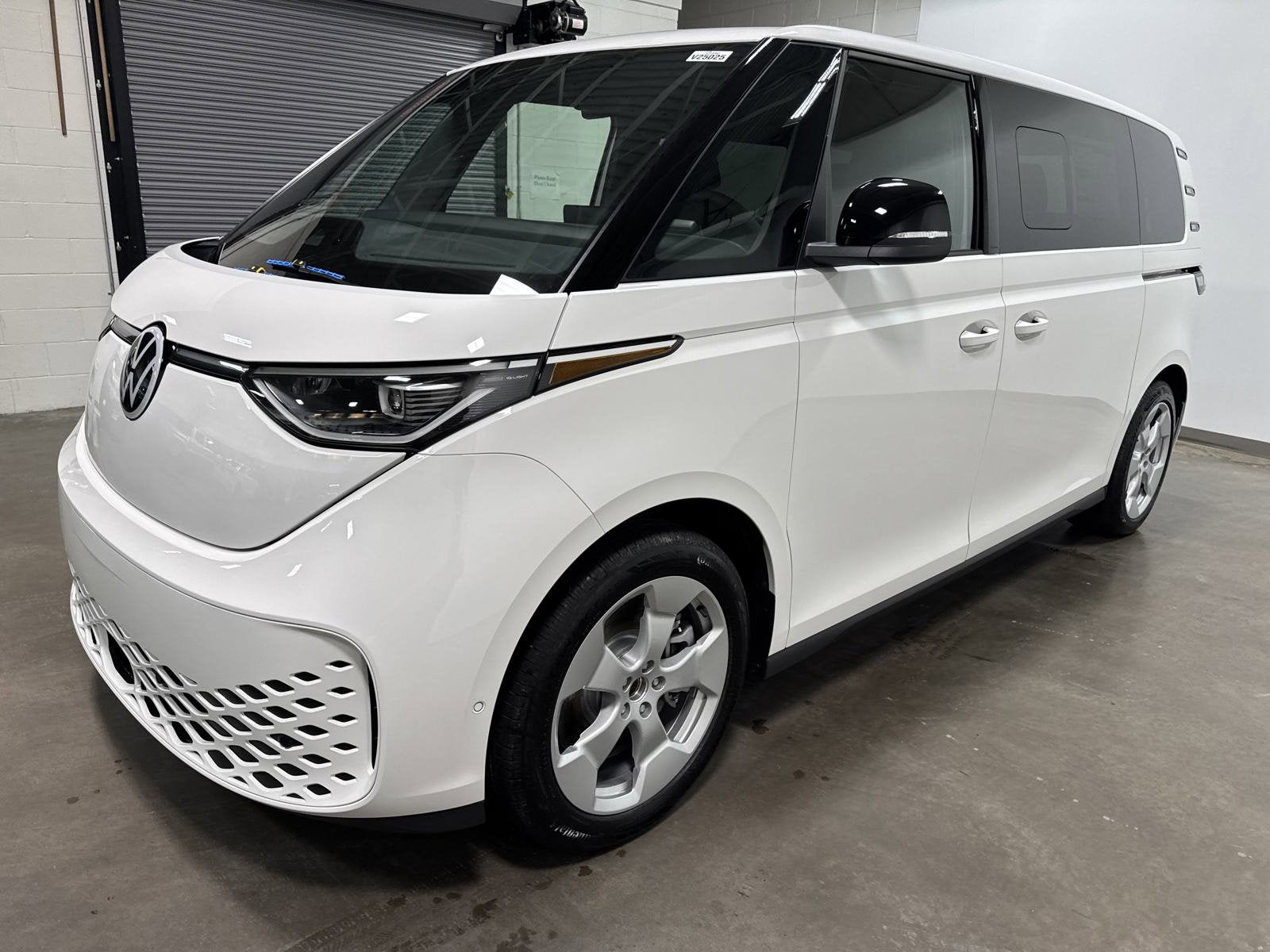 2025 Volkswagen ID. Buzz Pro S