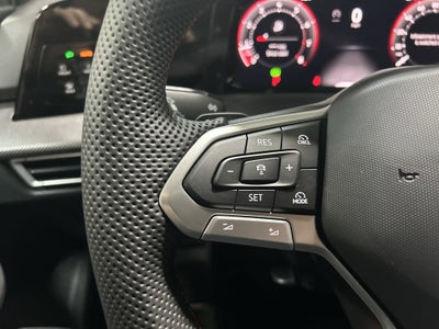 2025 Volkswagen Golf GTI 2.0T SE