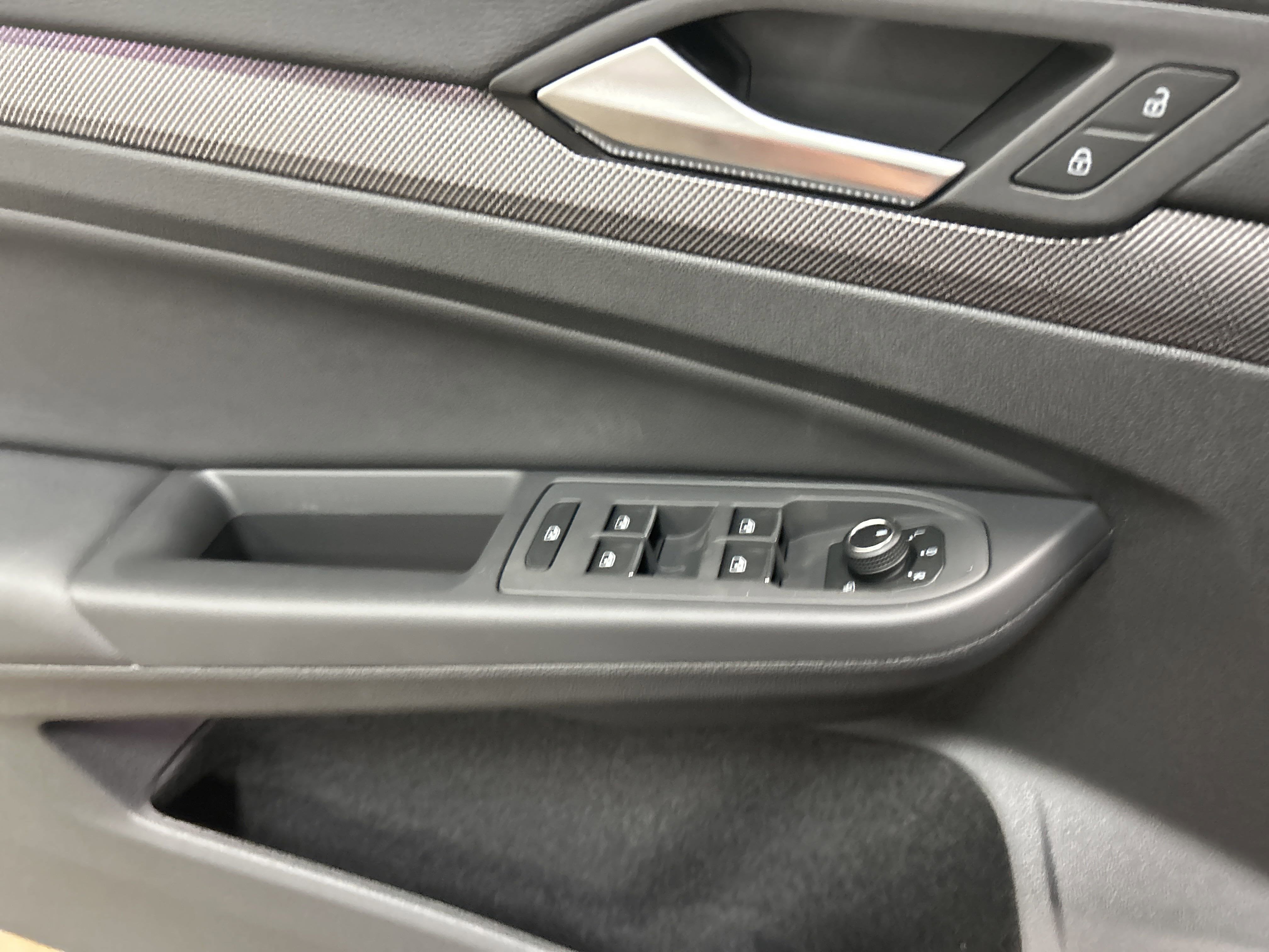 2025 Volkswagen Golf GTI 2.0T SE