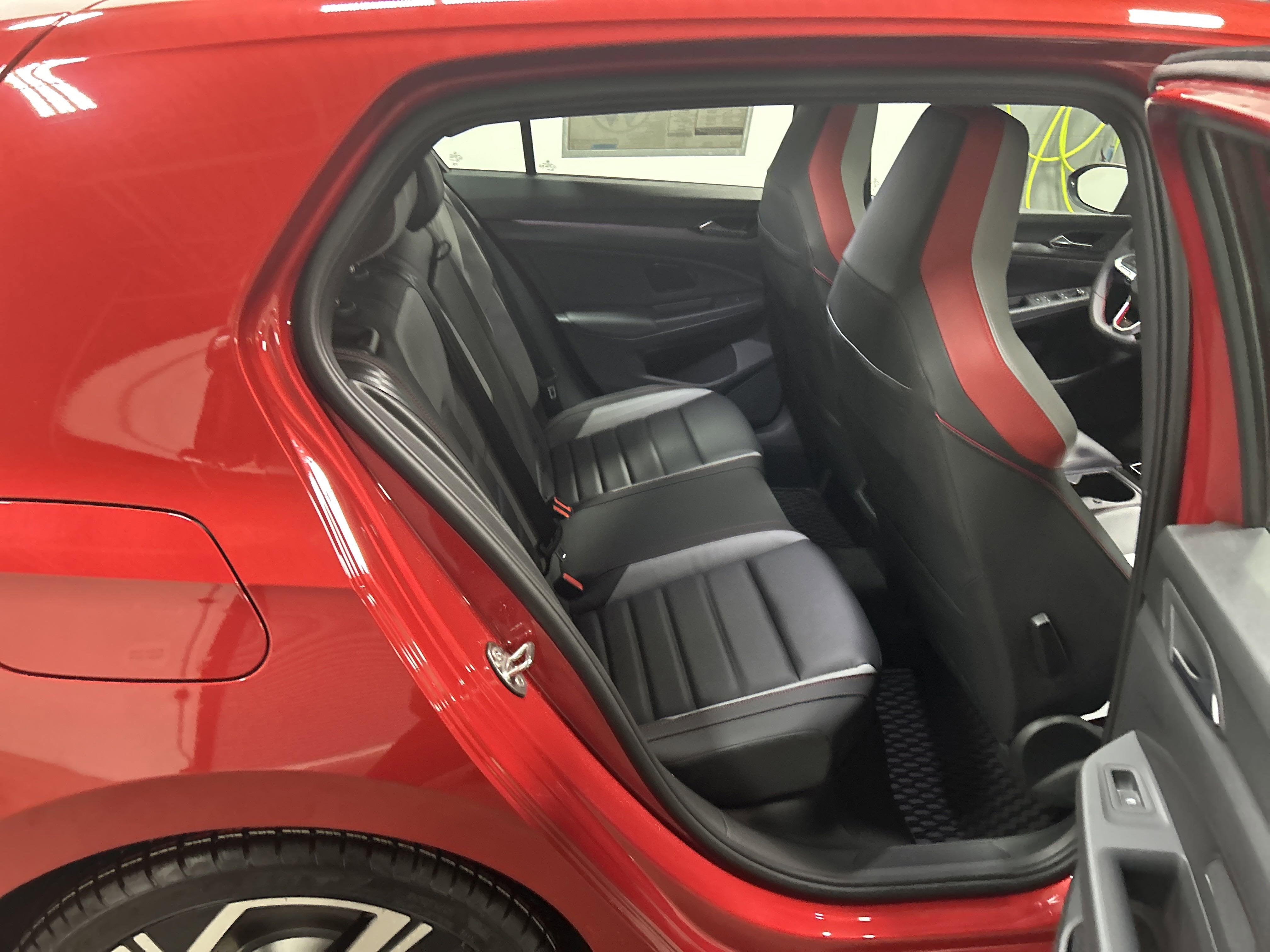 2025 Volkswagen Golf GTI 2.0T SE