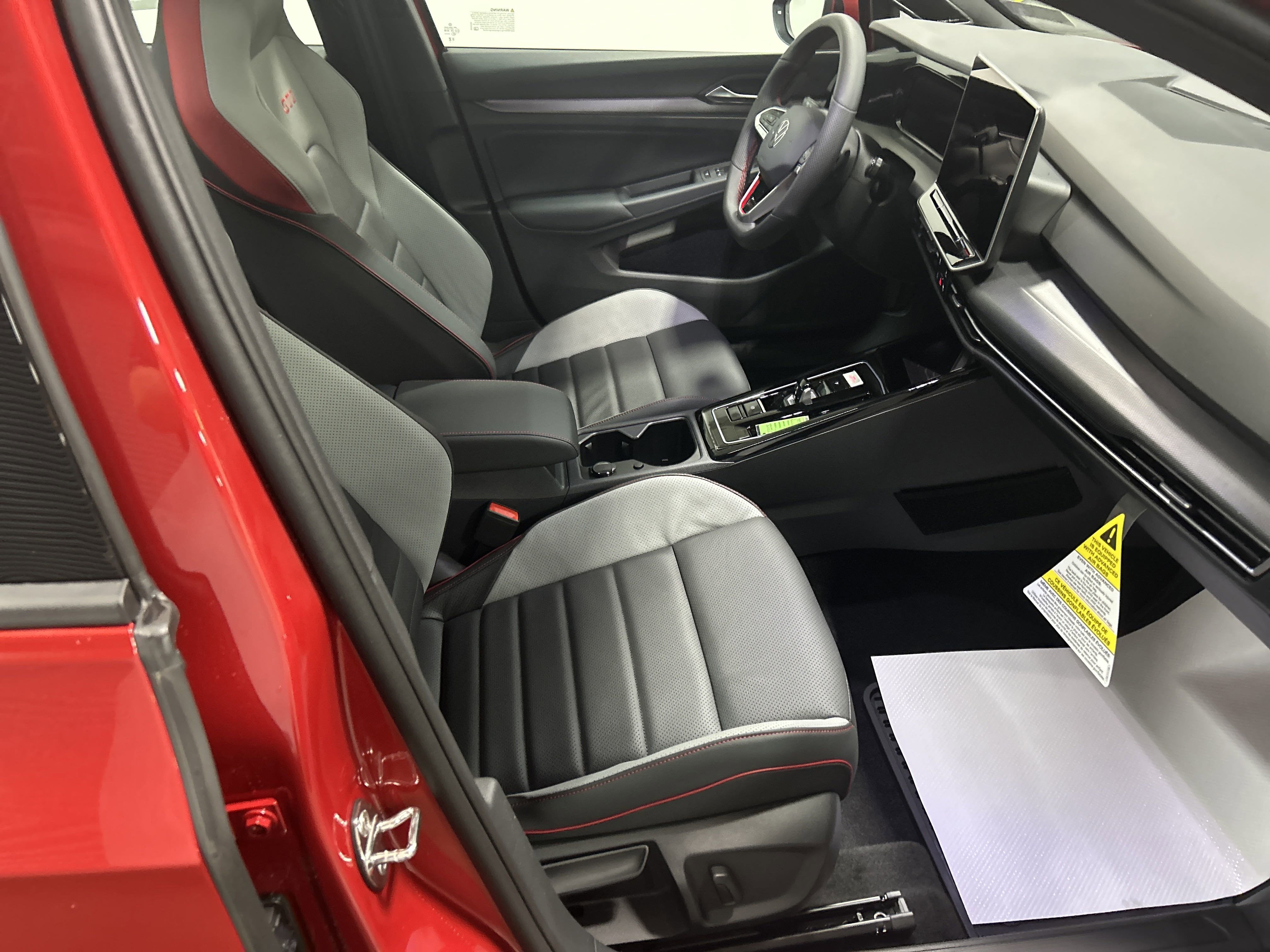 2025 Volkswagen Golf GTI 2.0T SE