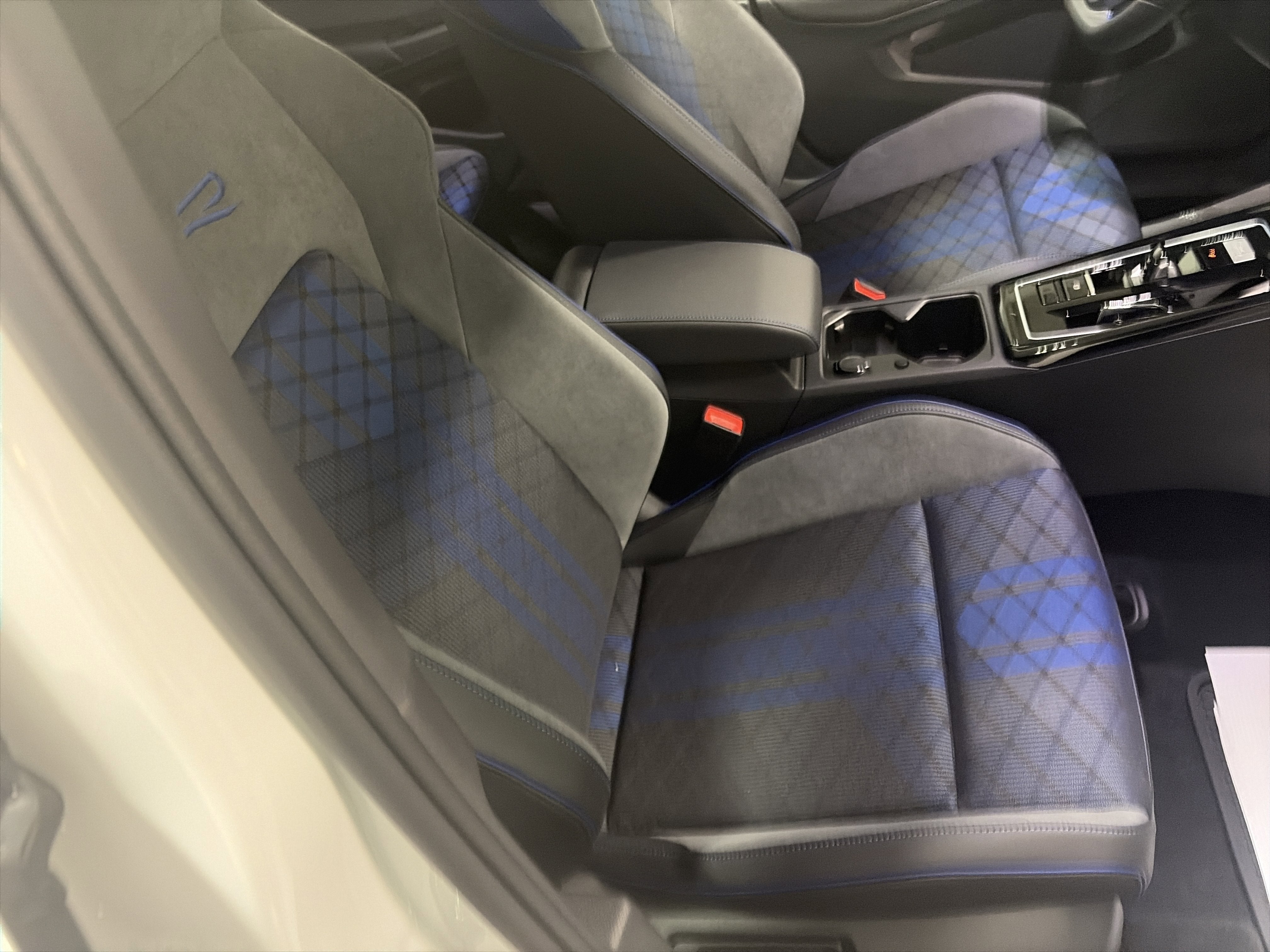 2026 Volkswagen Golf R 2.0T