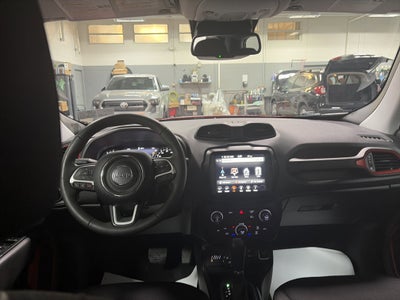 2023 Jeep Renegade Trailhawk